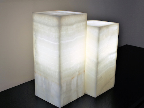 White Vein Cut Onyx Stand Column